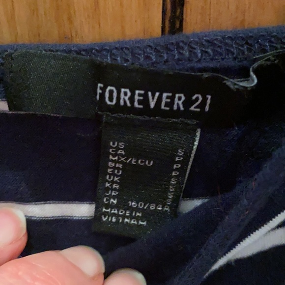 Navy blue crop tank - Picture 2 of 2